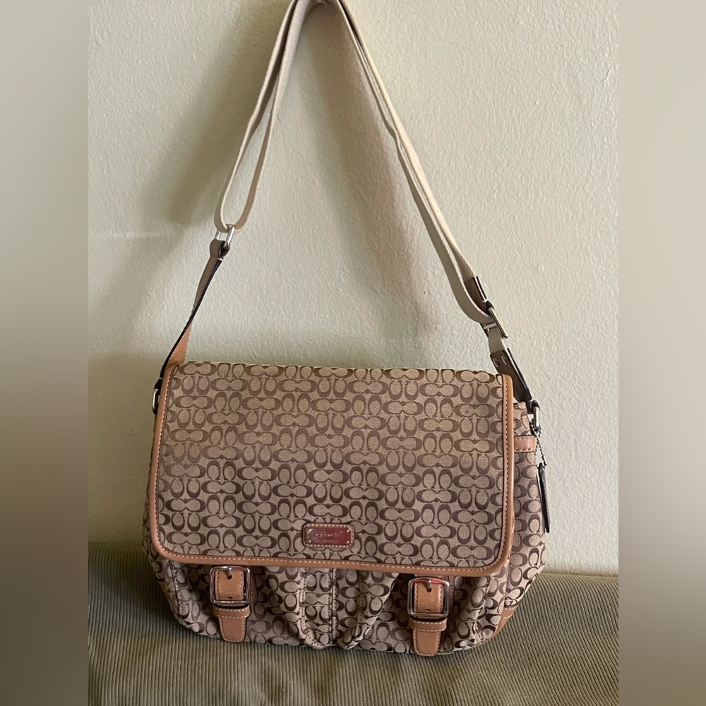 Coach signature messenger bag